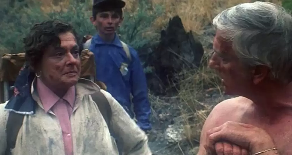 「アニマル大戦争」レスリー・ニールセン & Bobby Porter & ルース・ローマンの画像