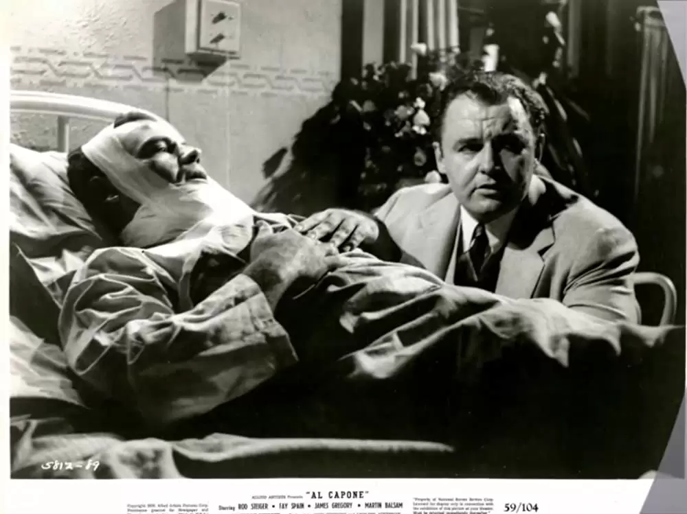 「暗黒の大統領カポネ」の画像