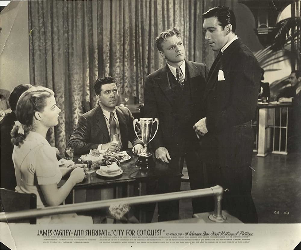 栄光の都の画像