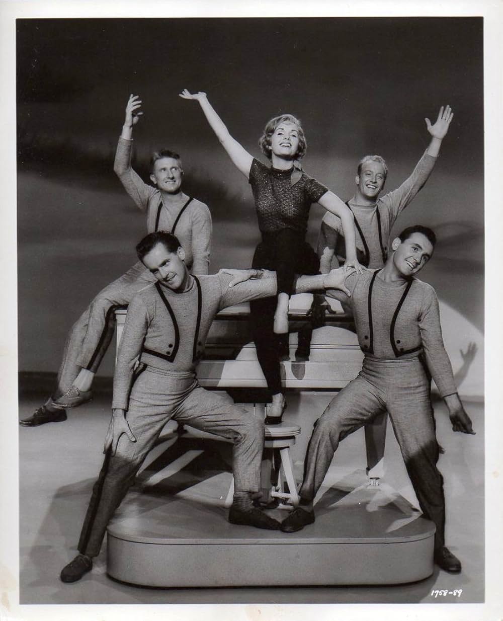 奥様の裸は高くつくの画像