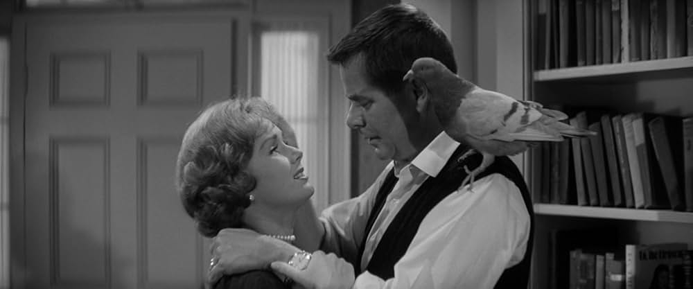 奥様の裸は高くつくの画像