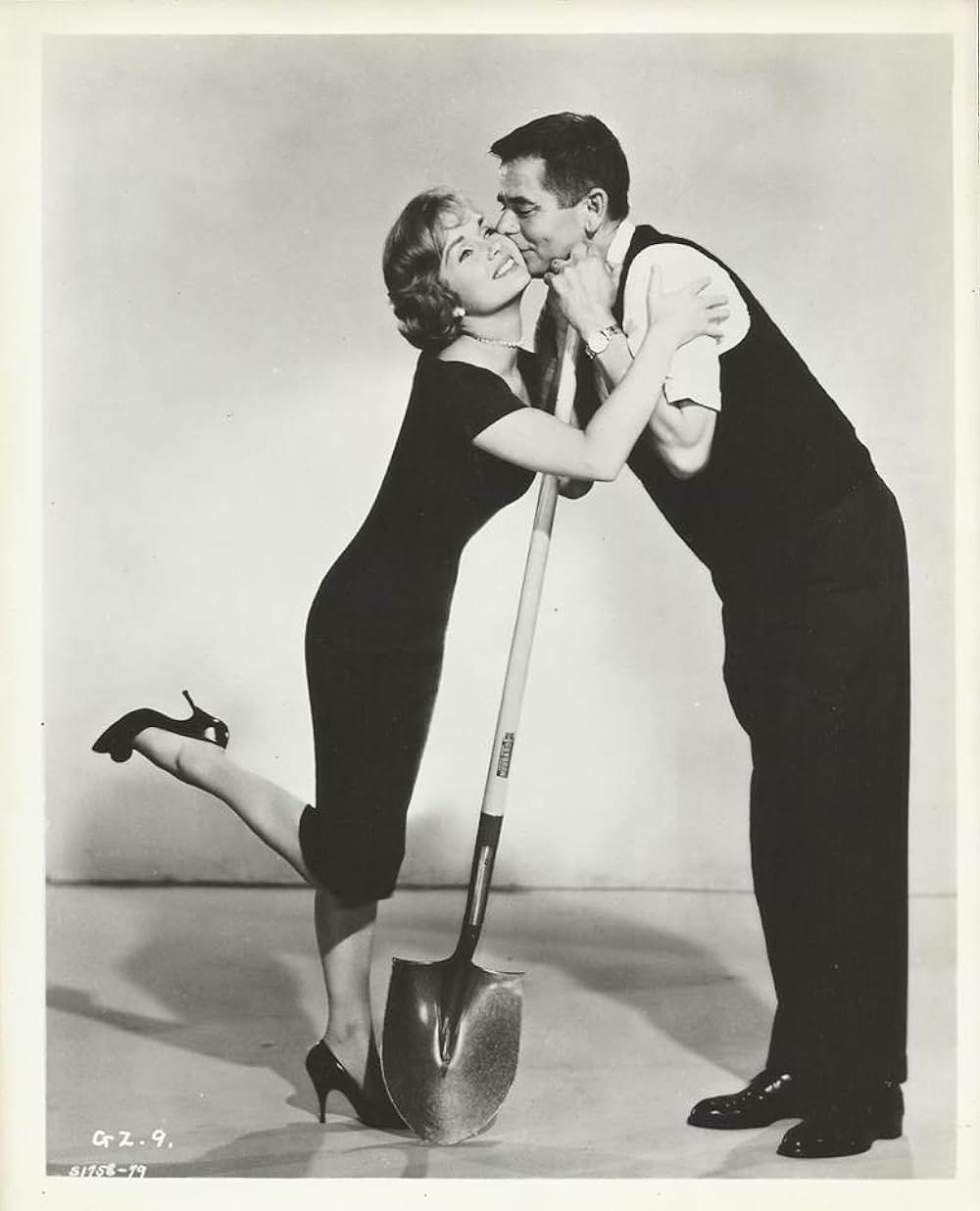 奥様の裸は高くつくの画像