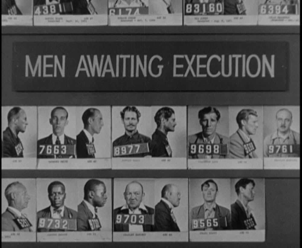 鉄窓と花束の画像