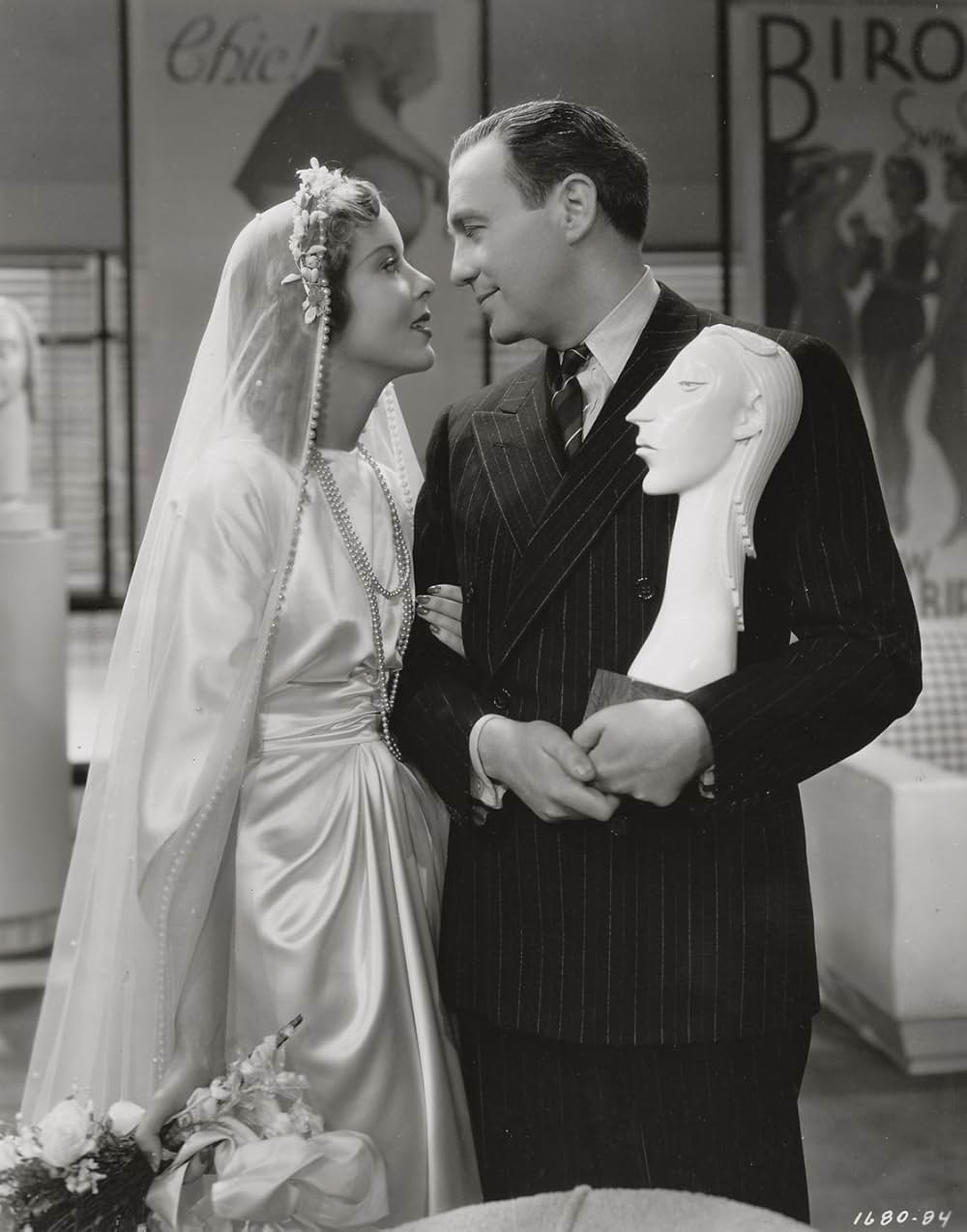 画家とモデルの画像