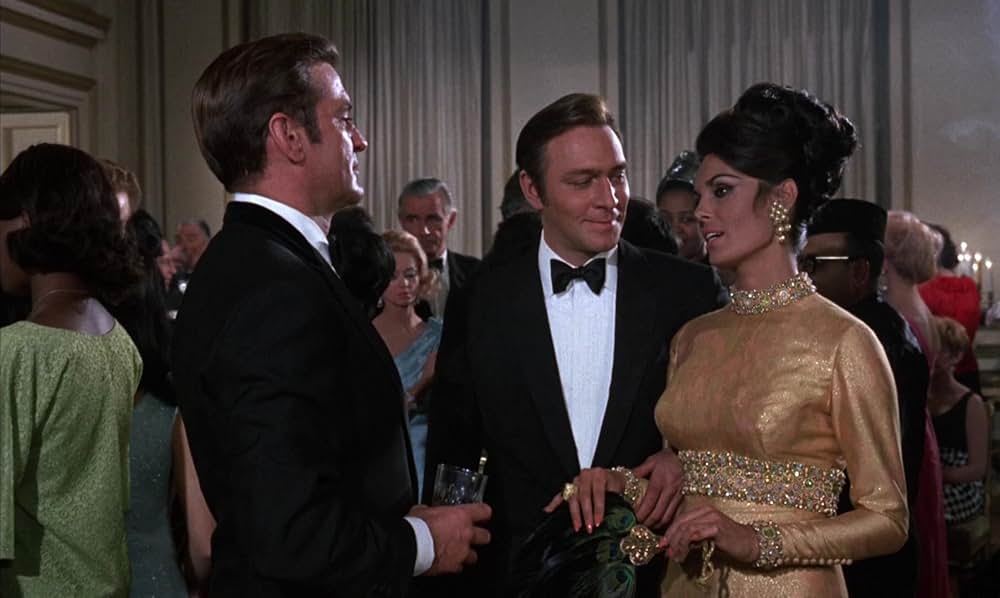 群衆の中の殺し屋の画像