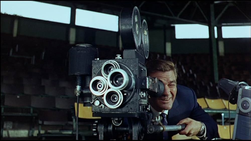 群衆の中の殺し屋の画像