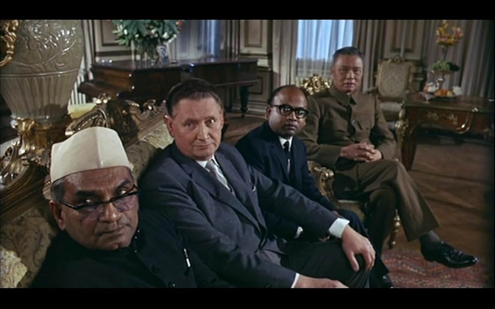 群衆の中の殺し屋の画像