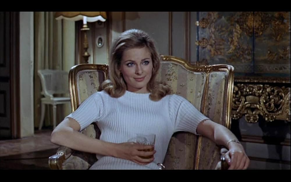 群衆の中の殺し屋の画像