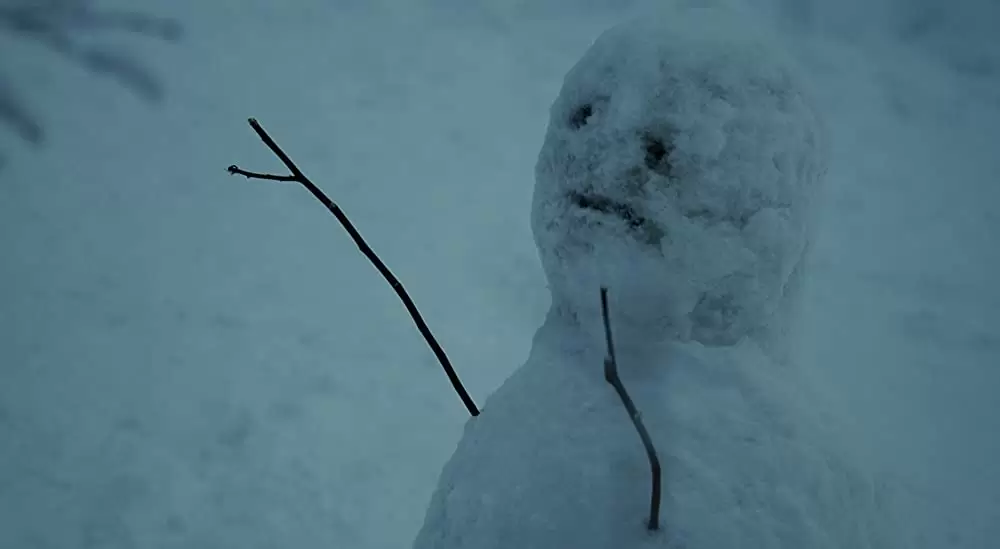「スノーマン 雪闇の殺人鬼」の画像