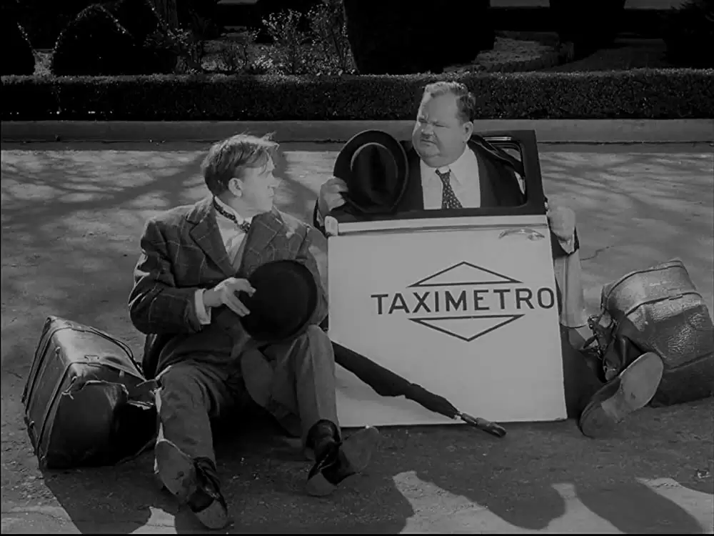 「極楽闘牛士」Oliver Hardy & スタン・ローレルの画像