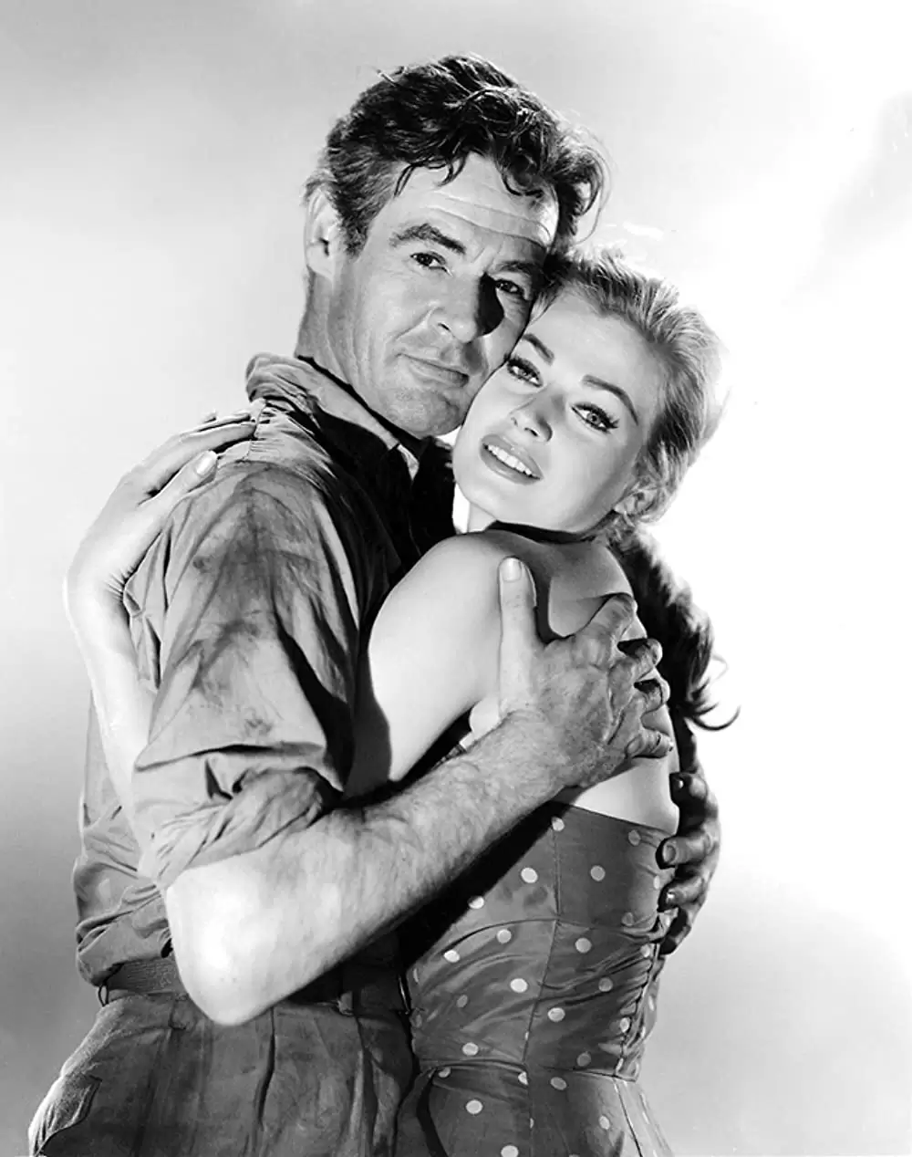 「地獄の罠（1956）」アニタ・エクバーグ & ロバート・ライアンの画像