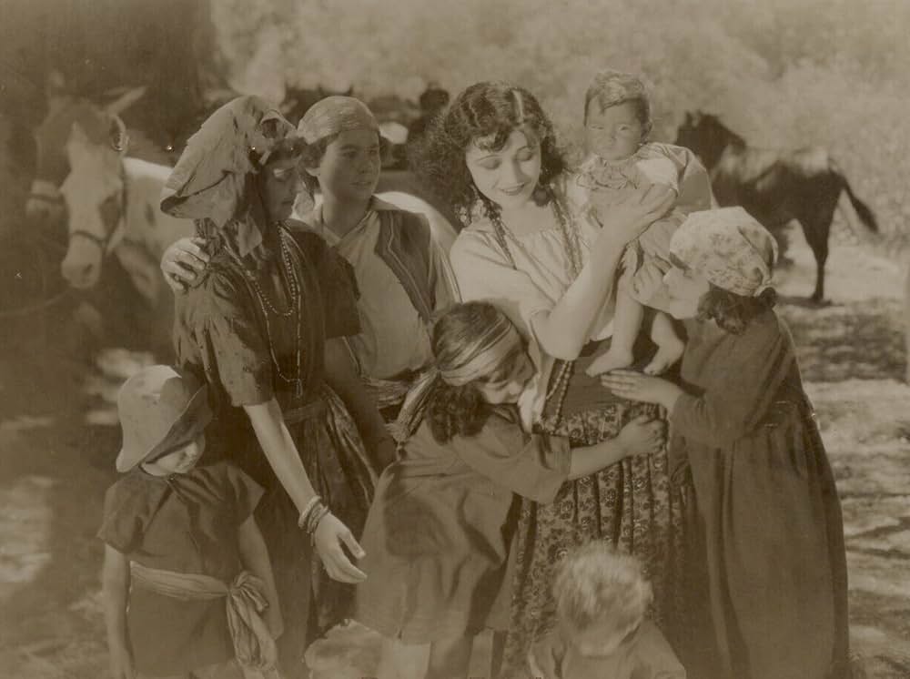 西班牙の踊り子の画像