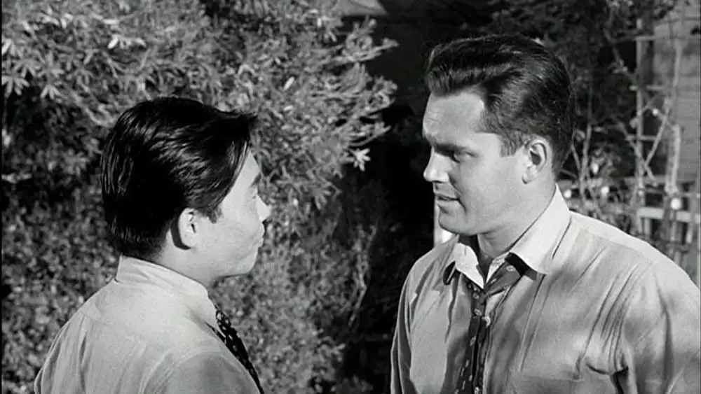 「戦場よ永遠に」ジェフリー・ハンター & ジョージ・タケイの画像