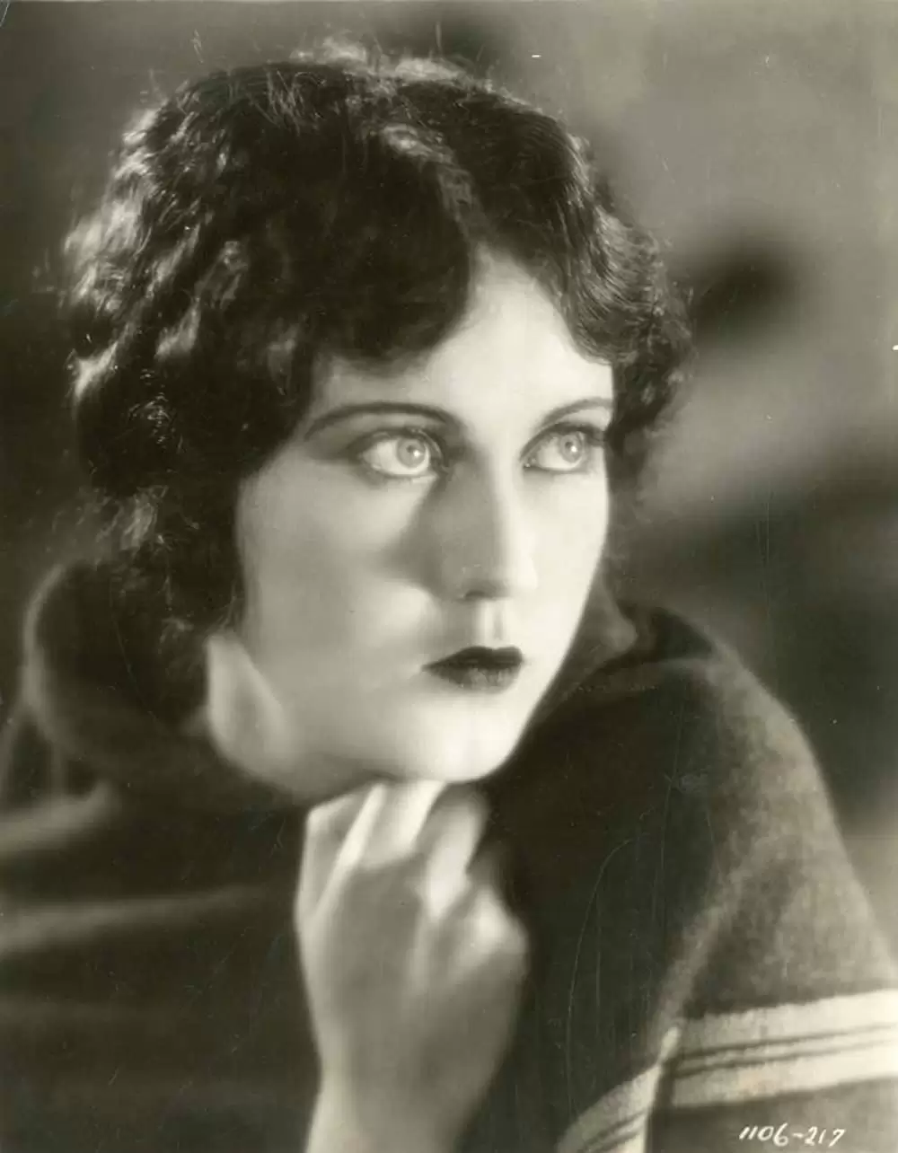 「空行かば」フェイ・レイの画像