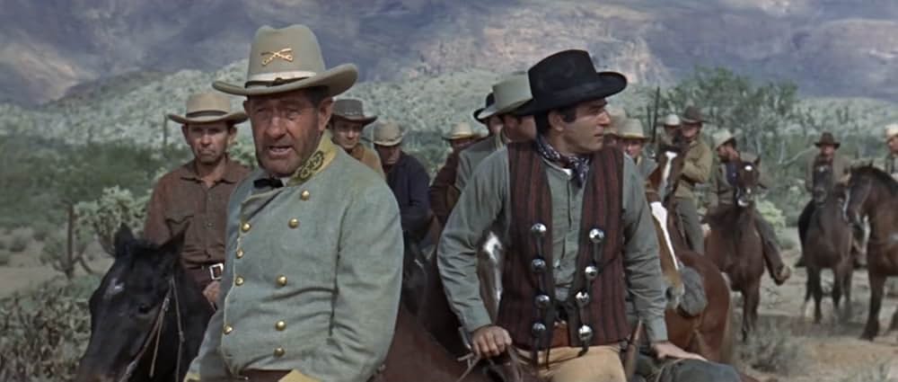 手錠の男の画像