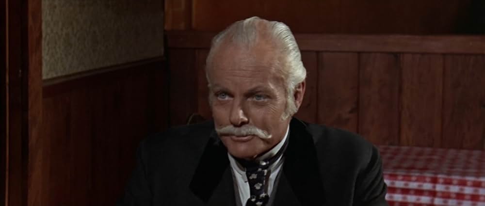 手錠の男の画像