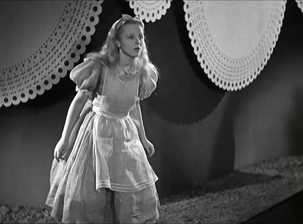 「不思議の国のアリス」シャーロット・ヘンリーの画像