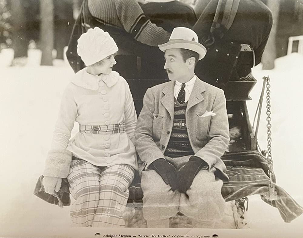 婦人に御給仕（1927）の画像