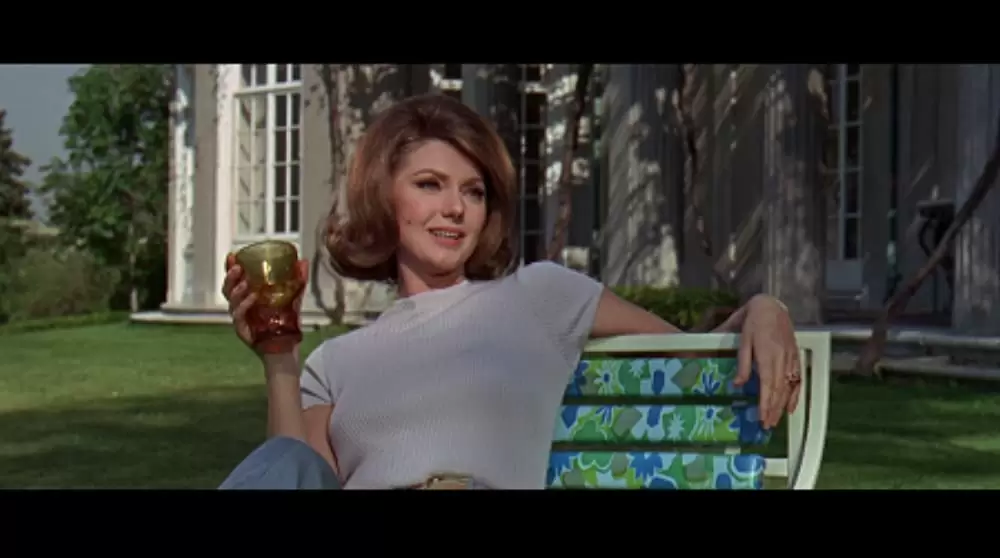 「ボディガード」シルバ・コシナの画像