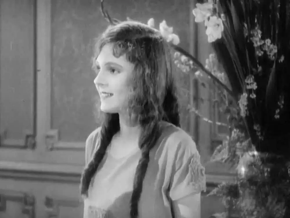 「舞姫ザザ」ヘレン・マックの画像