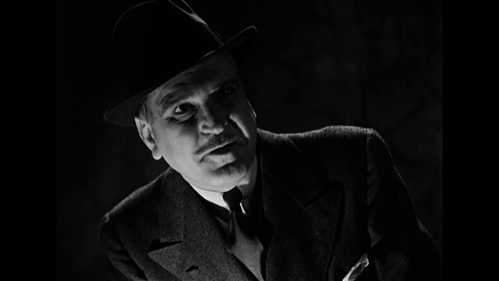 鏡の前の接吻の画像