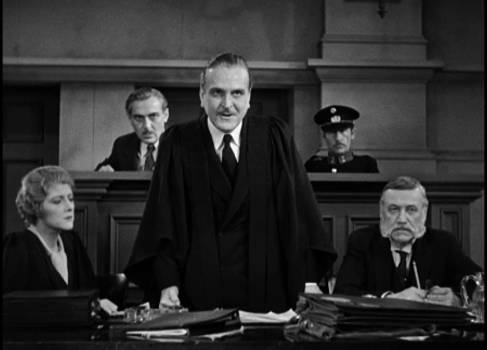 鏡の前の接吻の画像