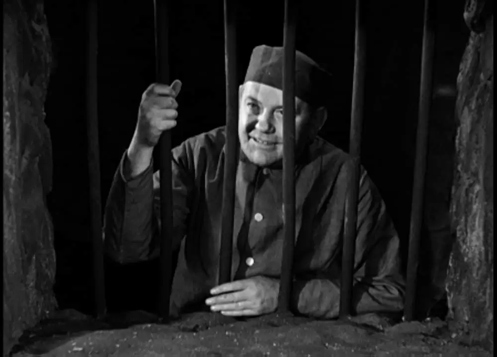 鏡の前の接吻の画像