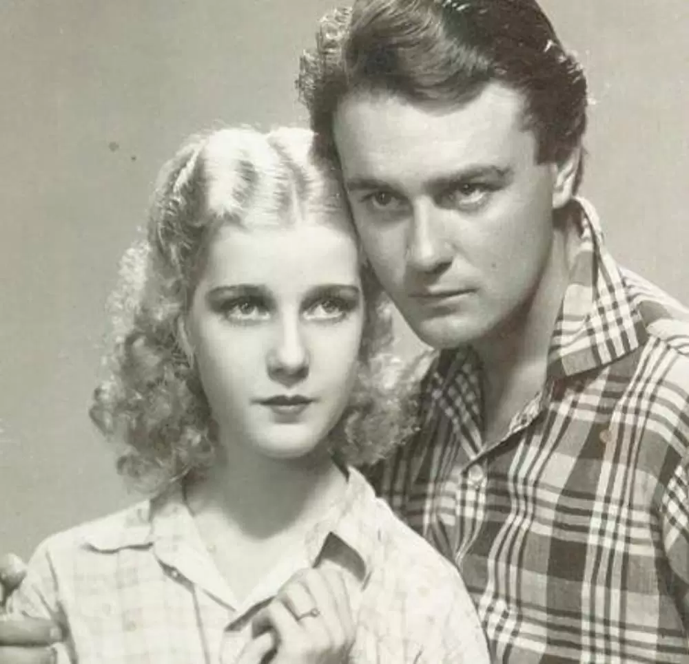 楽園の大河の画像