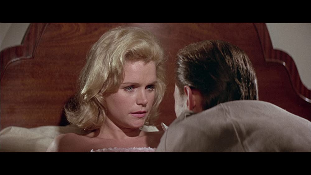 逃げる男の画像