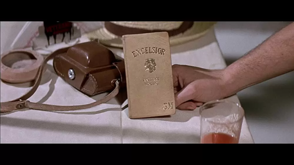 逃げる男の画像