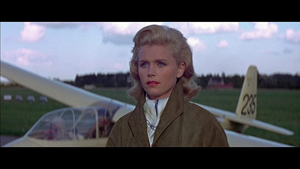 逃げる男の画像