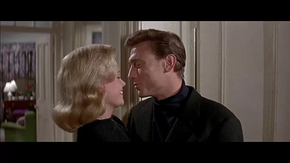 逃げる男の画像