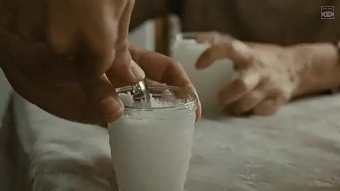 海よりもまだ深くの画像