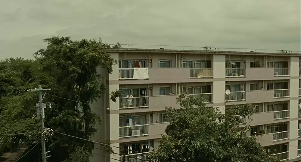 海よりもまだ深くの画像