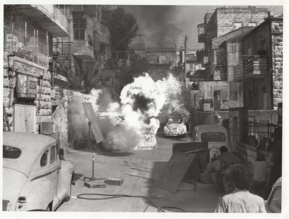 暗殺者を撃ての画像