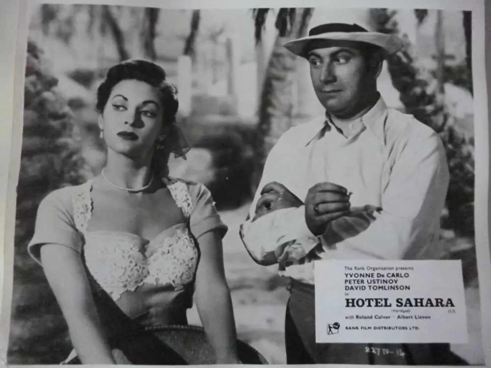 「極楽ホテル」イボンヌ・デ・カーロ & ピーター・ユスティノフの画像