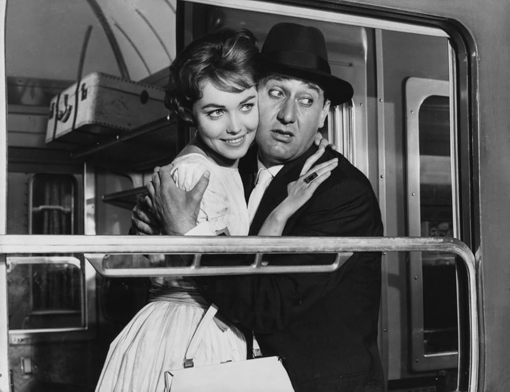 ベニスと月とあなたの画像