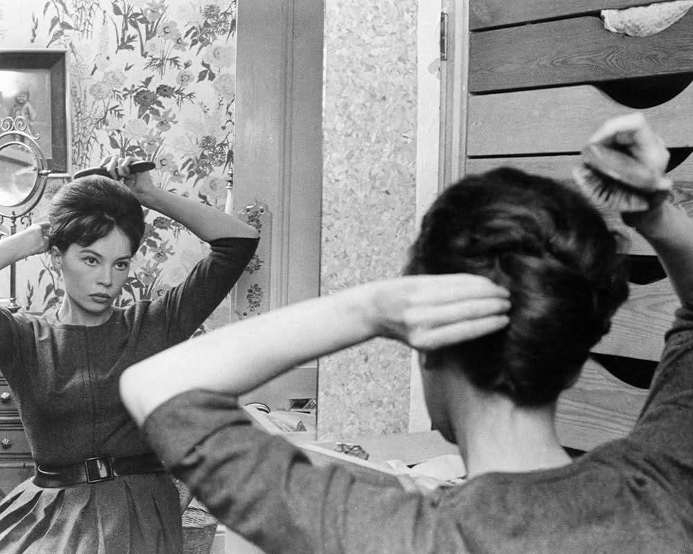 L型の部屋の画像