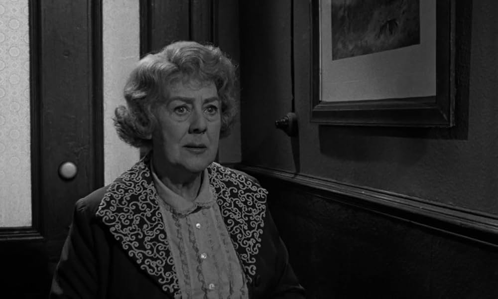 L型の部屋の画像