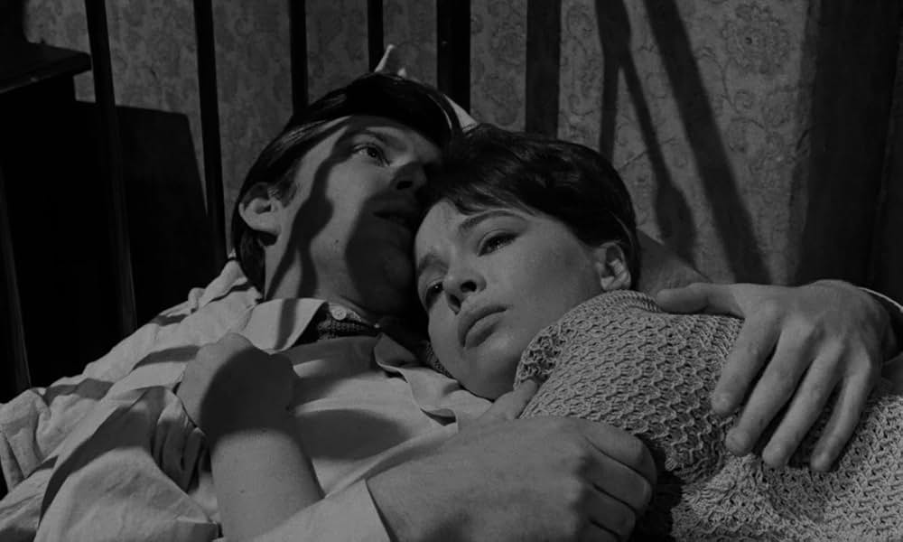 L型の部屋の画像