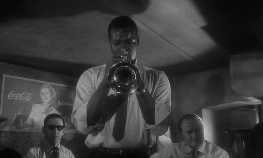 L型の部屋の画像