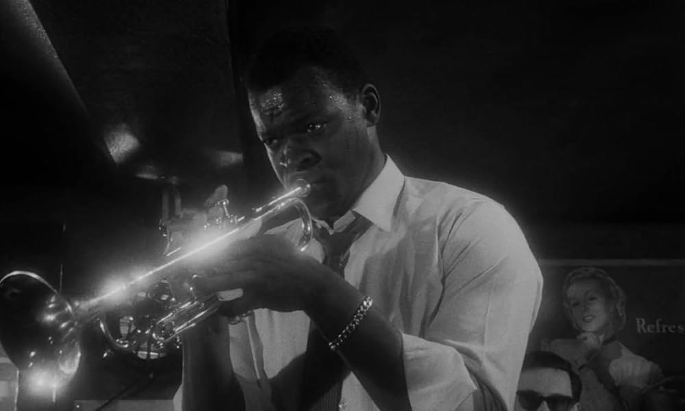 L型の部屋の画像