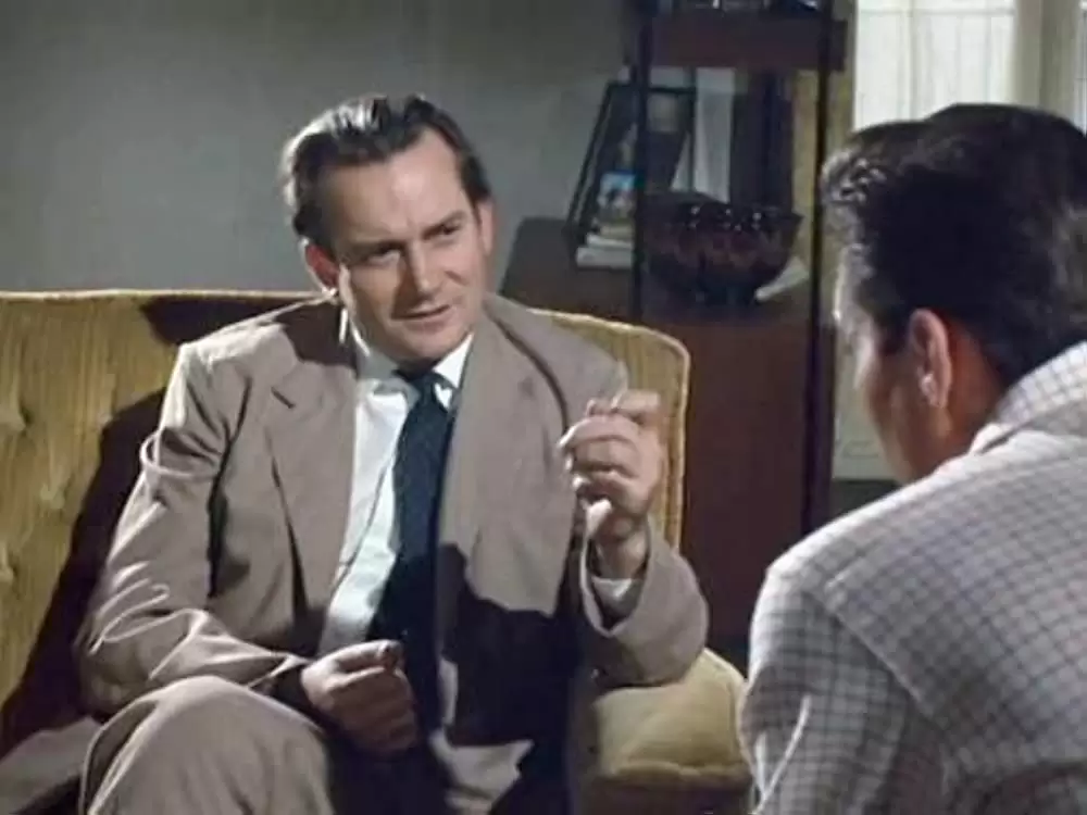 「キプロス脱出作戦」デンホルム・エリオット & ダーク・ボガードの画像