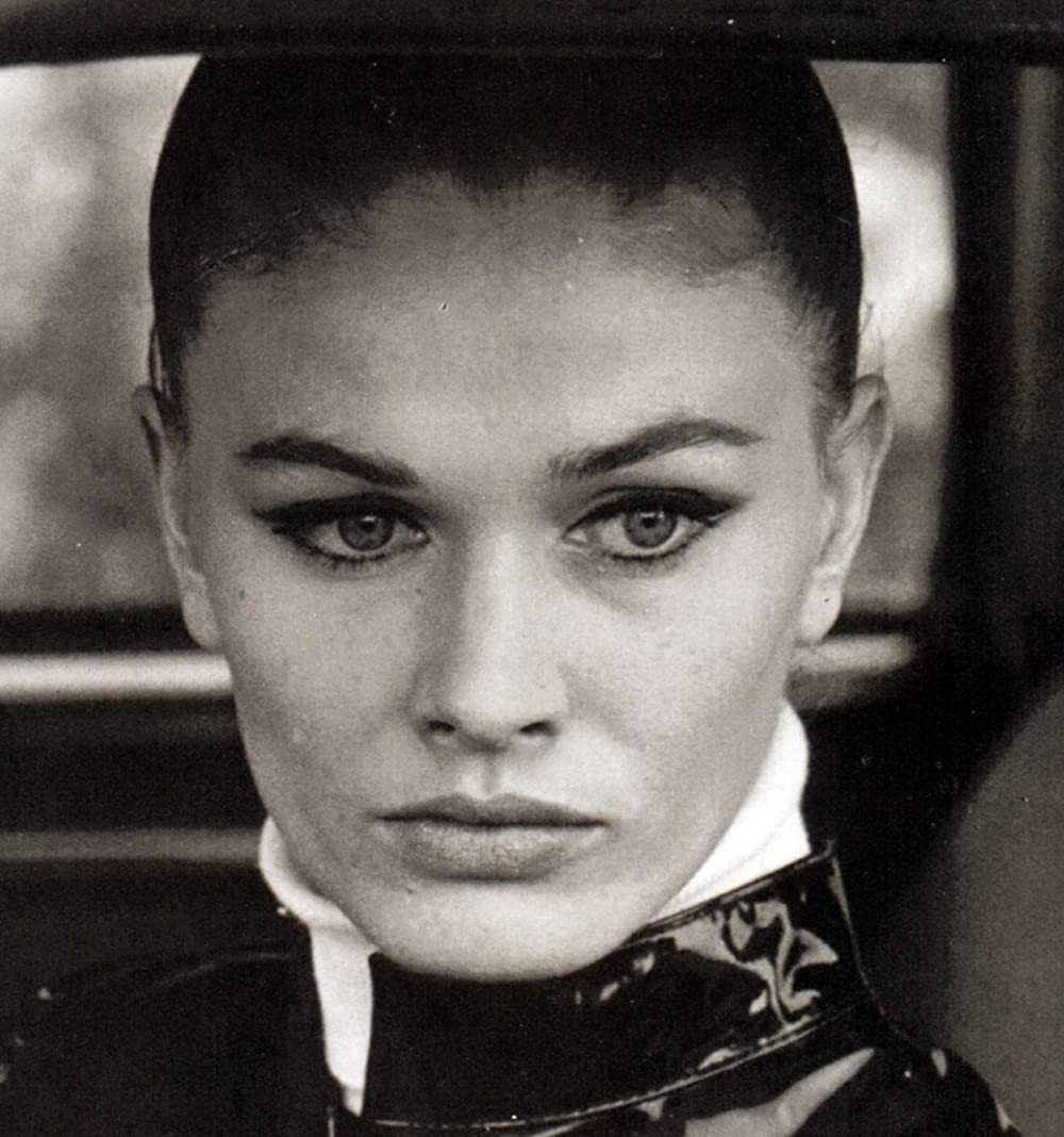 デボラの甘い肉体の画像