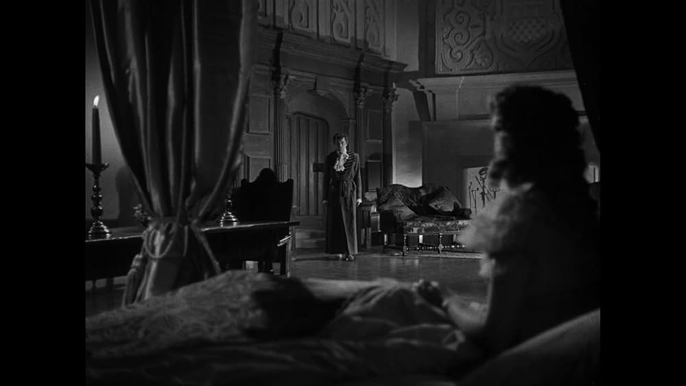 灰色の男の画像