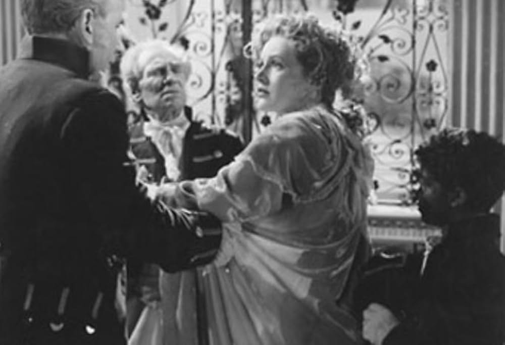 灰色の男の画像