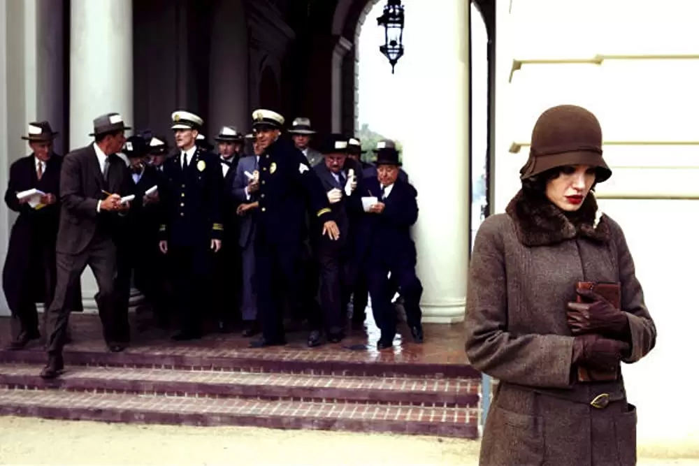 「チェンジリング」アンジェリーナ・ジョリー & コルム・フィオールの画像