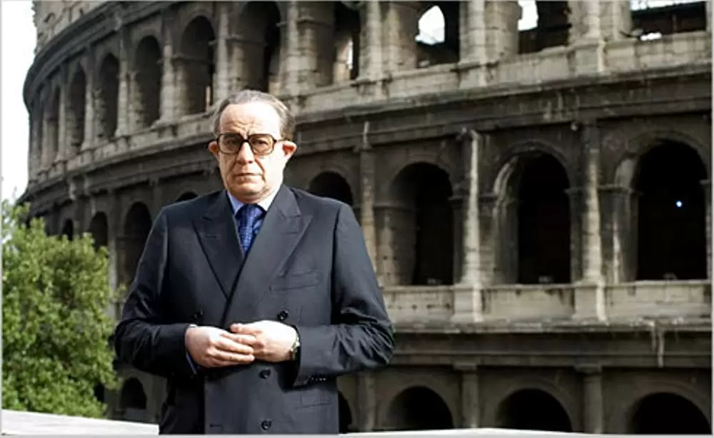 「イル・ディーヴォ 魔王と呼ばれた男」トニ・セルビッロの画像