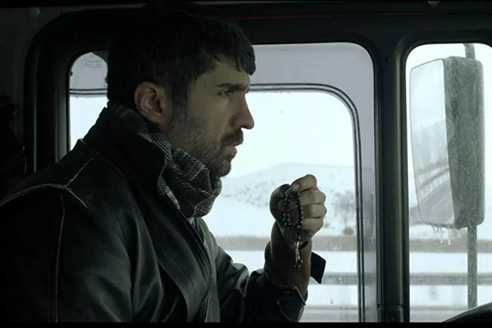 天と地の間のどこかの画像