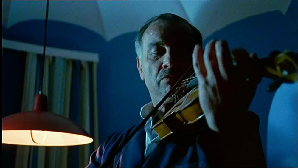 「ローラ」アーミン・ミューラー＝スタールの画像